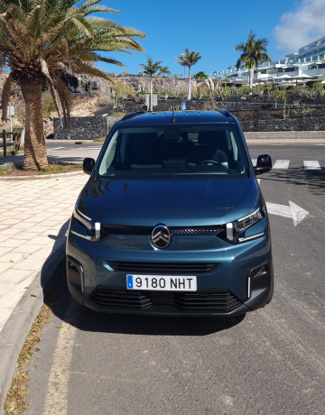Premium kelionės automobilis